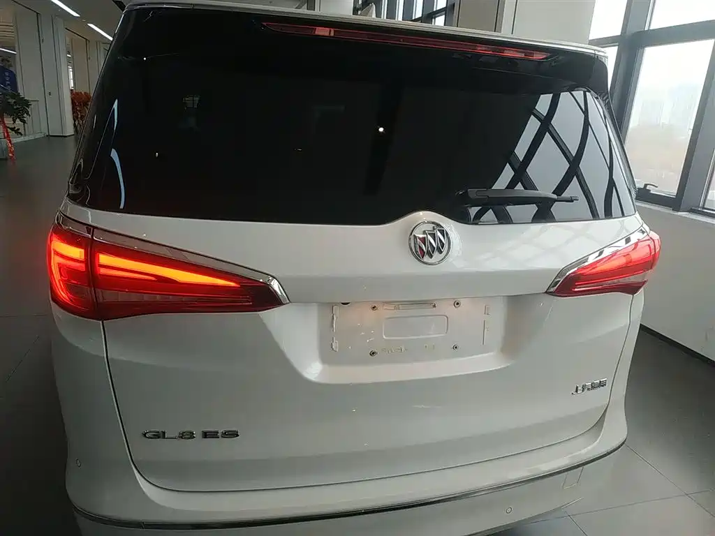 Buick GL8 2017 ES 28T Comfort Type China V фото 6