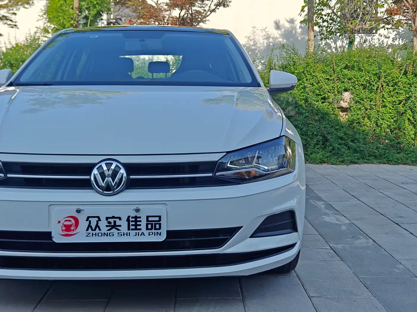 Volkswagen Polo 2019 Plus 1.5L Automatic Panorama Enjoyment Edition фото 23
