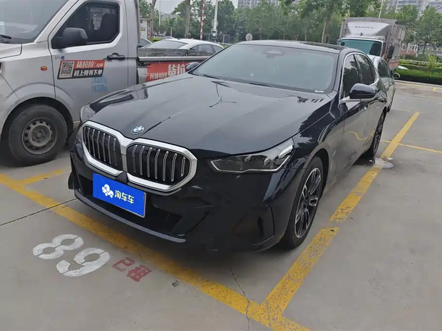BMW 5 Series 2025 525Li M Sport Package