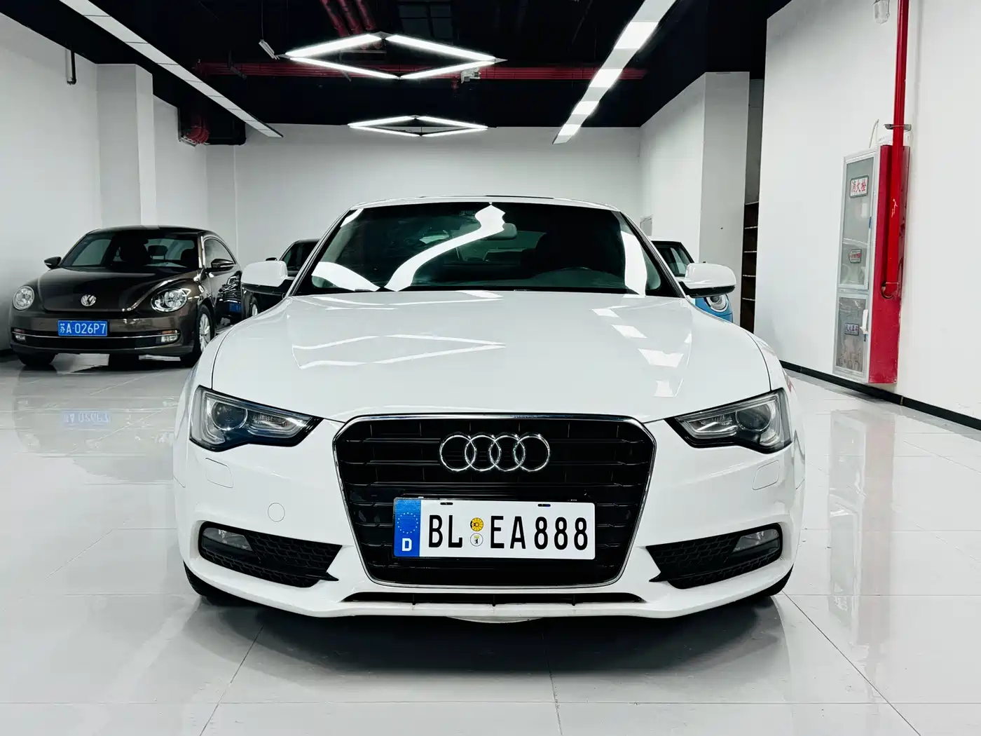 Audi A5 (Import) 2013 Coupe 40 TFSI фото 2
