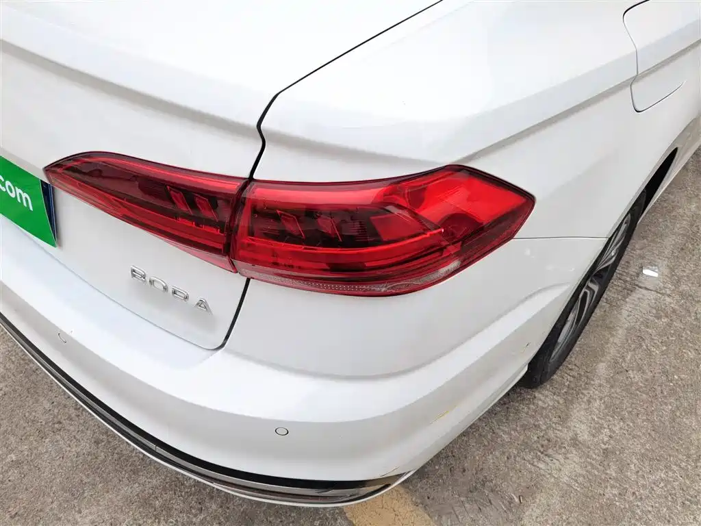 Volkswagen Bora 2023 200TSI DSG Yuexing Edition фото 8