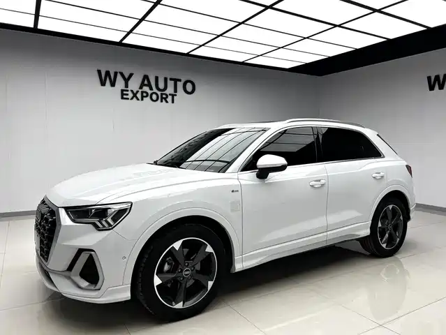 Audi Q3 35 TFSI, Стиль Драйв