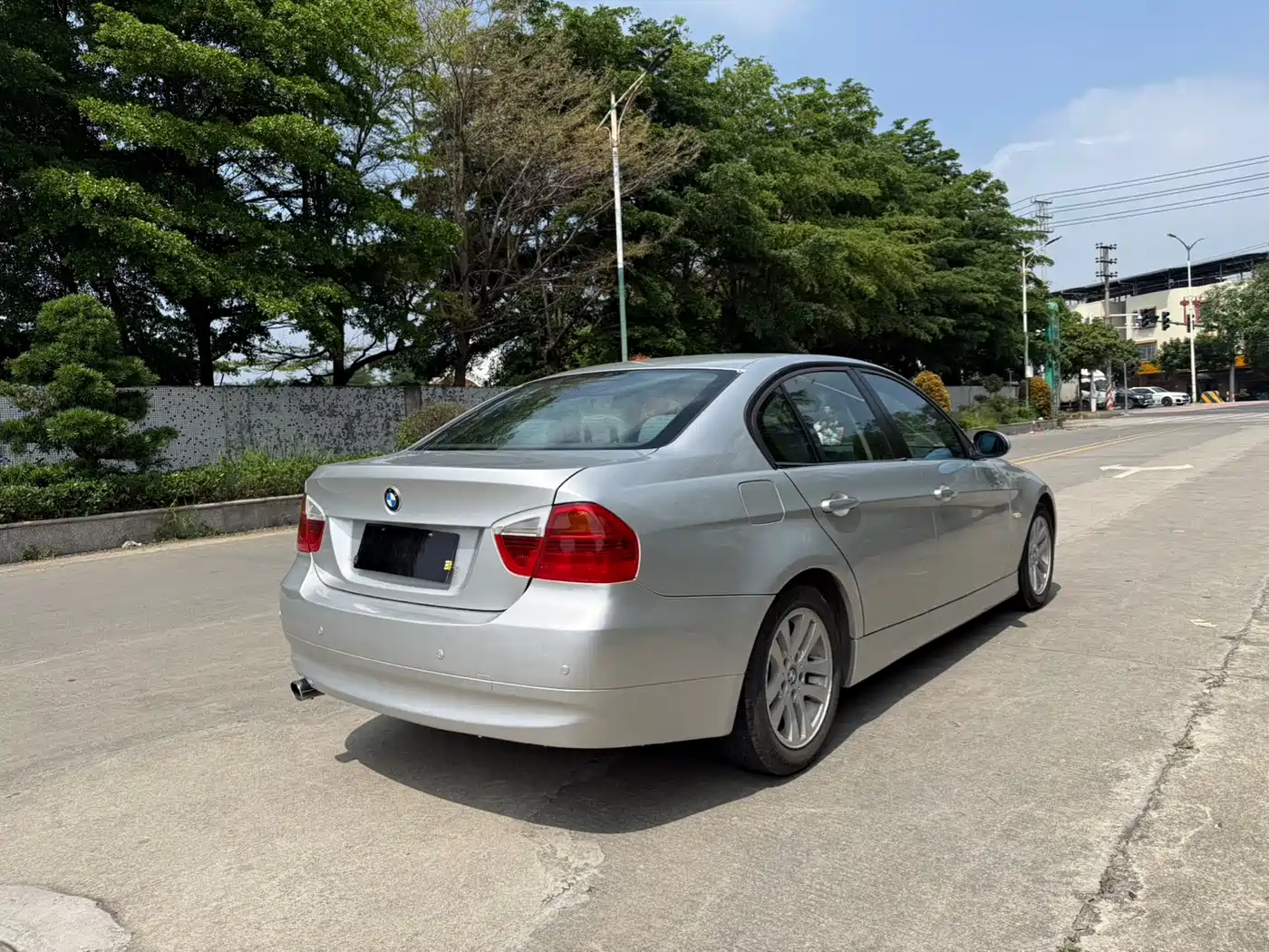 BMW 3 Series (Import) 2005 Model E90 320i фото 7