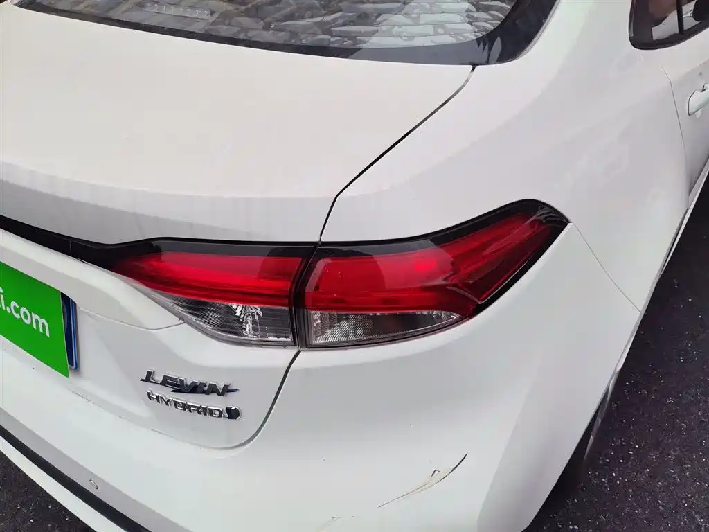 Toyota Levin 2021 Dual Hybrid 1.8H E-CVT Leading Edition фото 20
