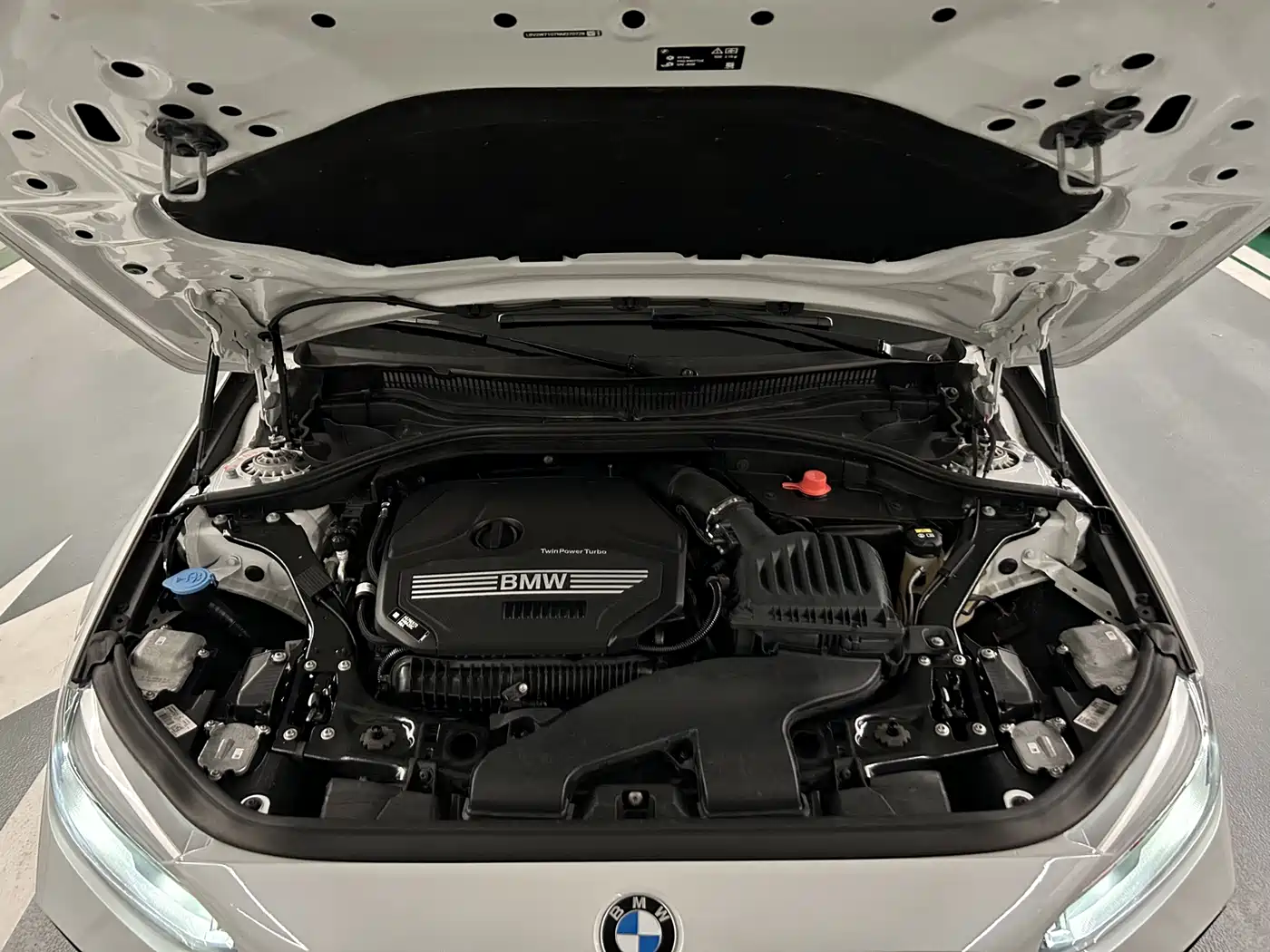 BMW 1 Series 2021 125i M Sport Black Night Edition фото 16