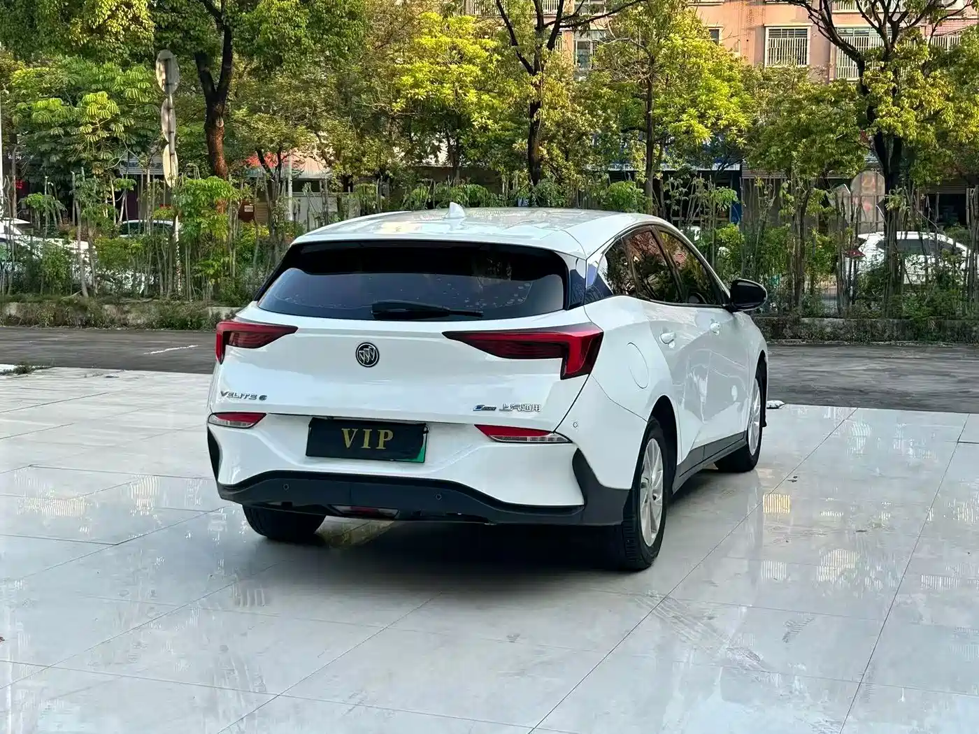 Фото 9 - Buick Velite 6
