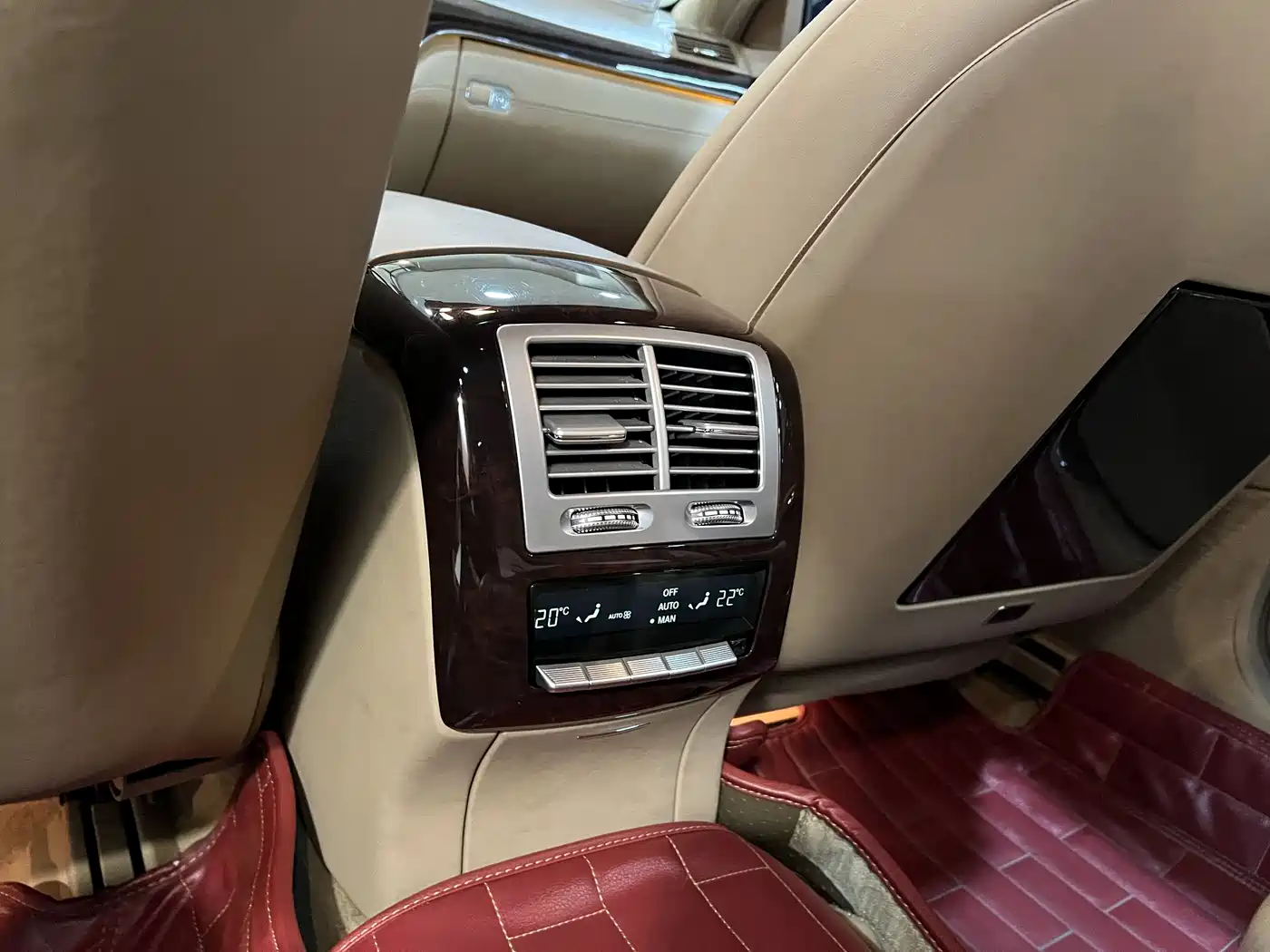 Mercedes-Benz S-Class 2010 S 600 L фото 17