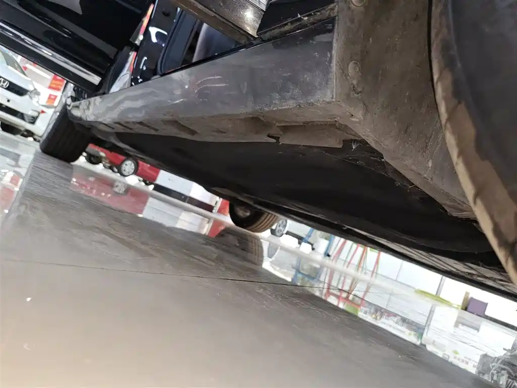 Volkswagen Magotan 2018 330TSI DSG Leading фото 18