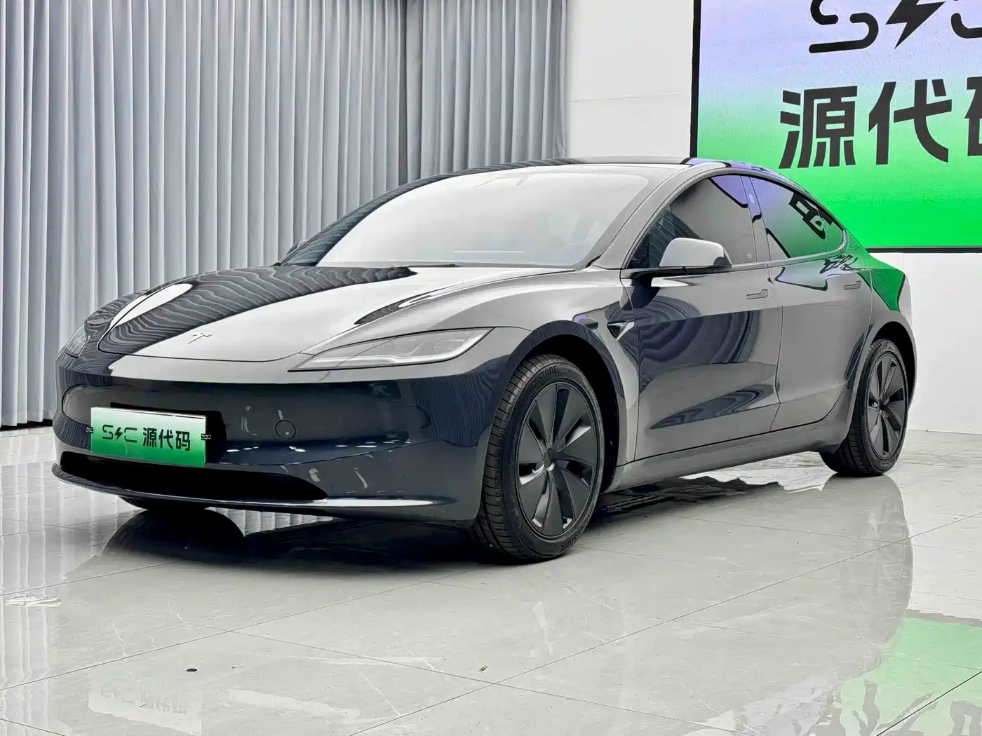 Photo 2 - Tesla Model 3