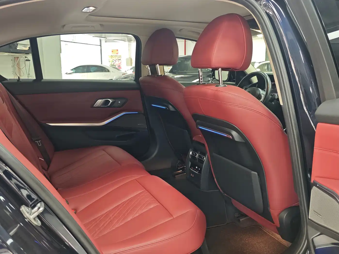 BMW 3 Series 2022 Facelift 325Li M Sport Shadow Edition фото 19