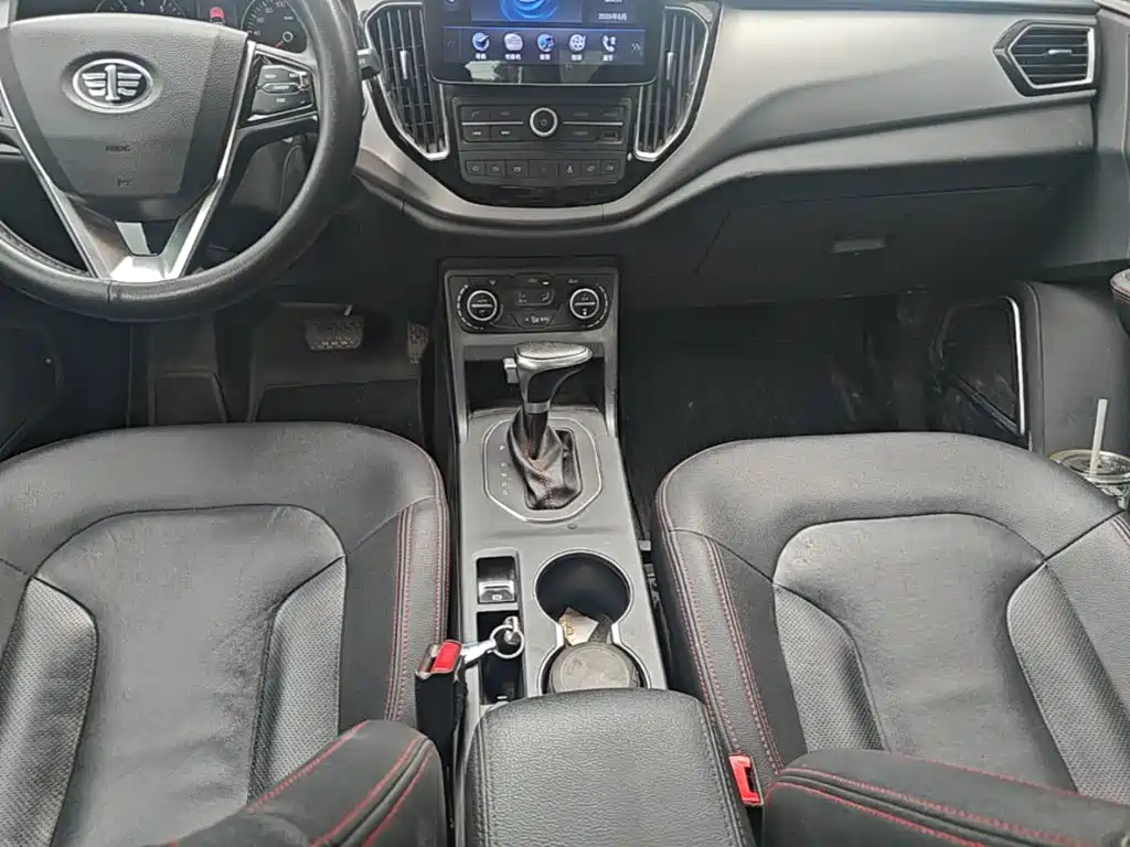 FAW Senya R7 2017 2017 Model 1.6L Automatic Smart