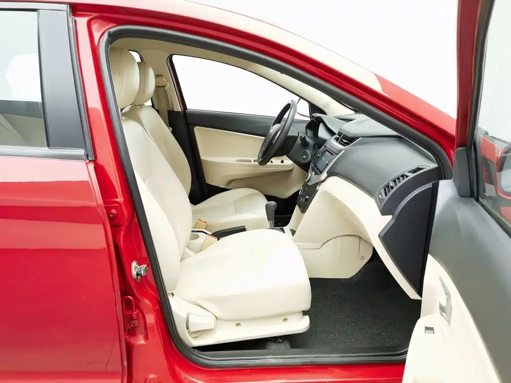 Chery Fengyun 2 2015 2013 Hatchback 1.5L AMT Sharp Edition