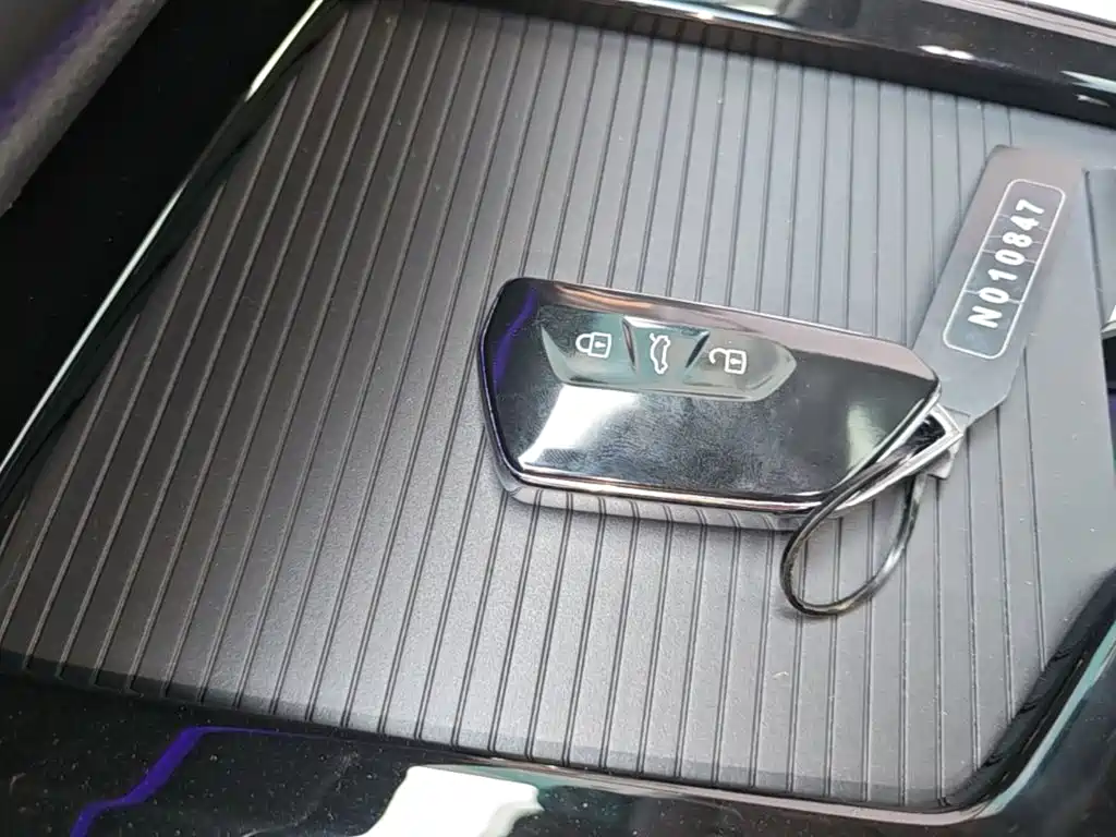 Фото 9 - Volkswagen Passat