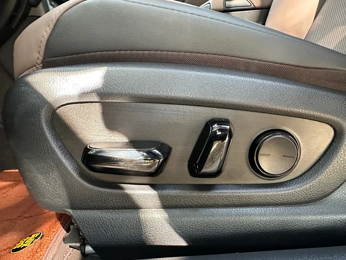 Lexus ES 2022 200 Excellence Edition фото 22