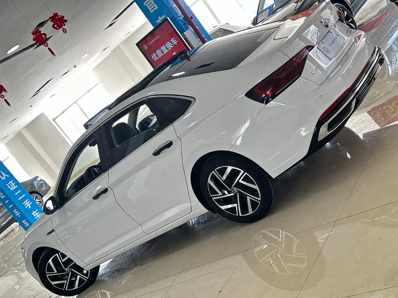 Volkswagen Sagitar 2023 280TSI DSG Beyond Lite фото 23
