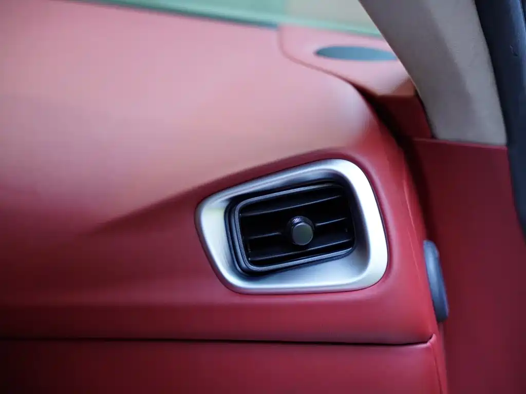 Aston Martin DB11 2022 2020 4.0T V8 Coupe