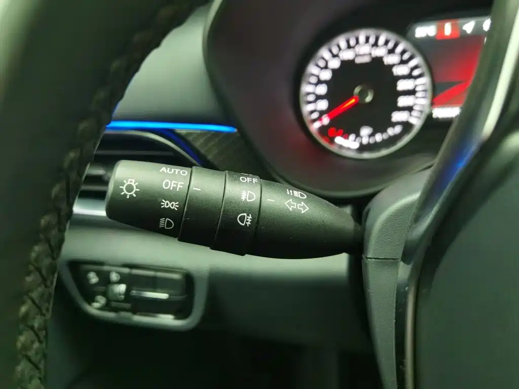 Zhonghua V7 2020 2019 Sport 300T Automatic Luxury