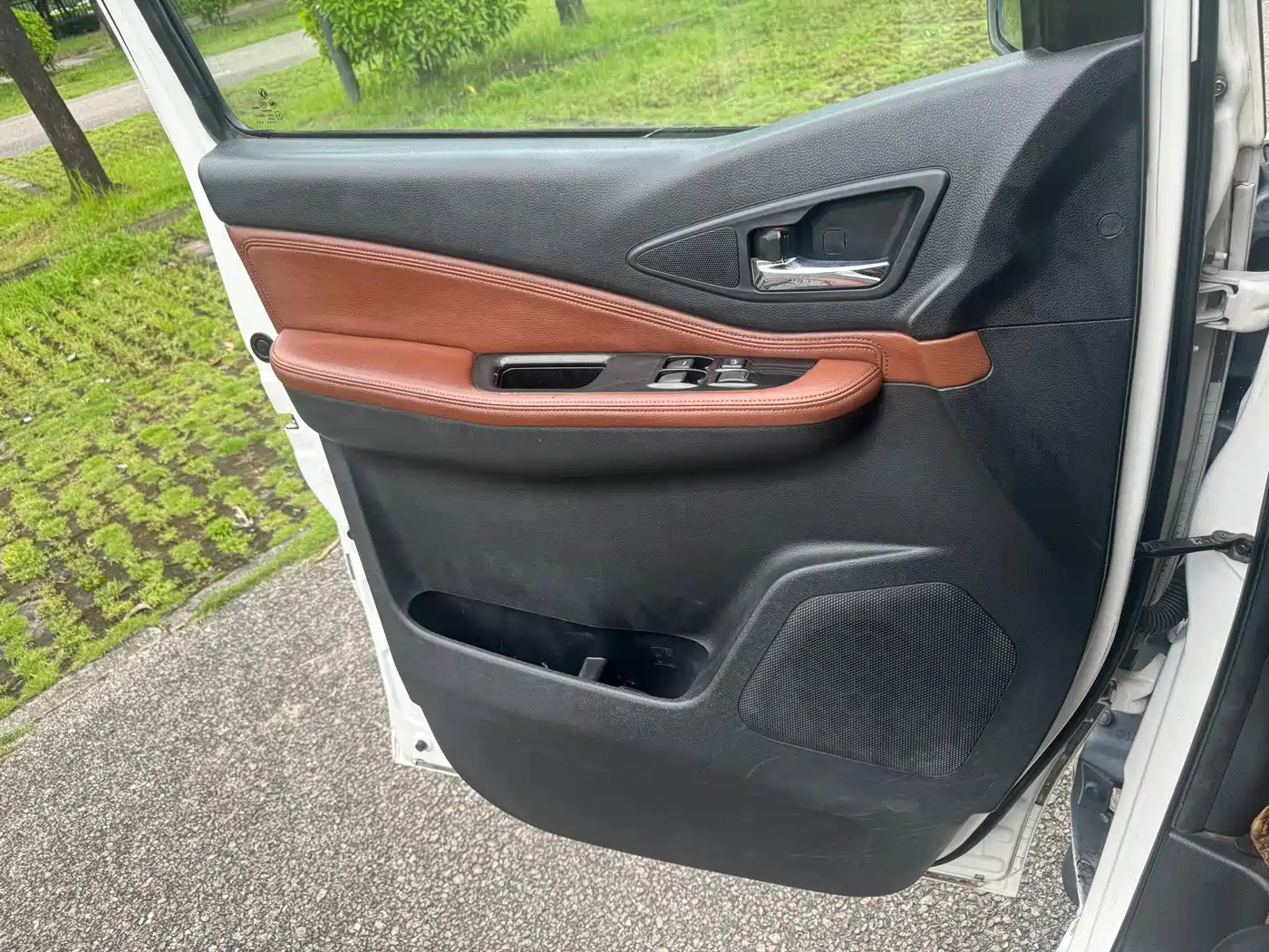 Dongfeng Fengxing Fengxing F600 2017 2016 F600L 1.5T Premium