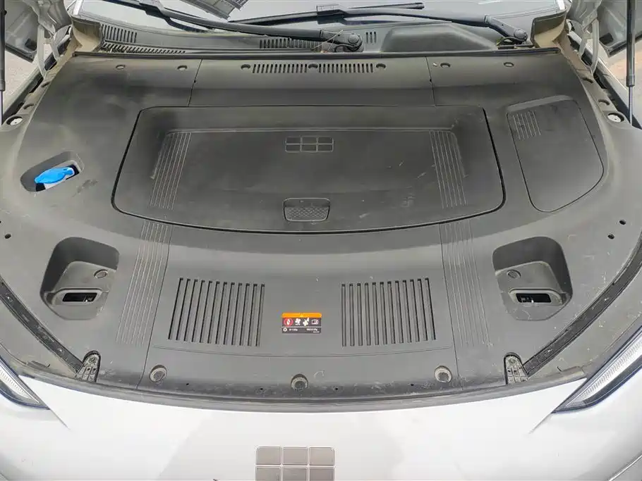 GEELY GALAXY GALAXY E8