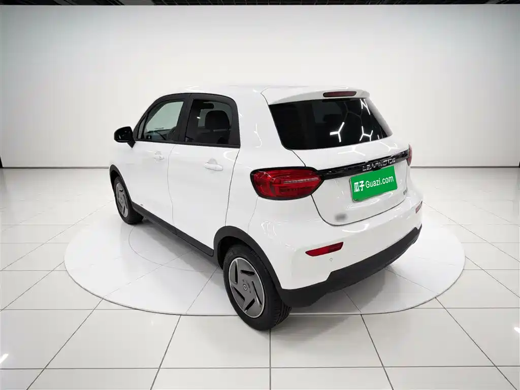 ZERO-RUNNING CAR ZERO RUN T03