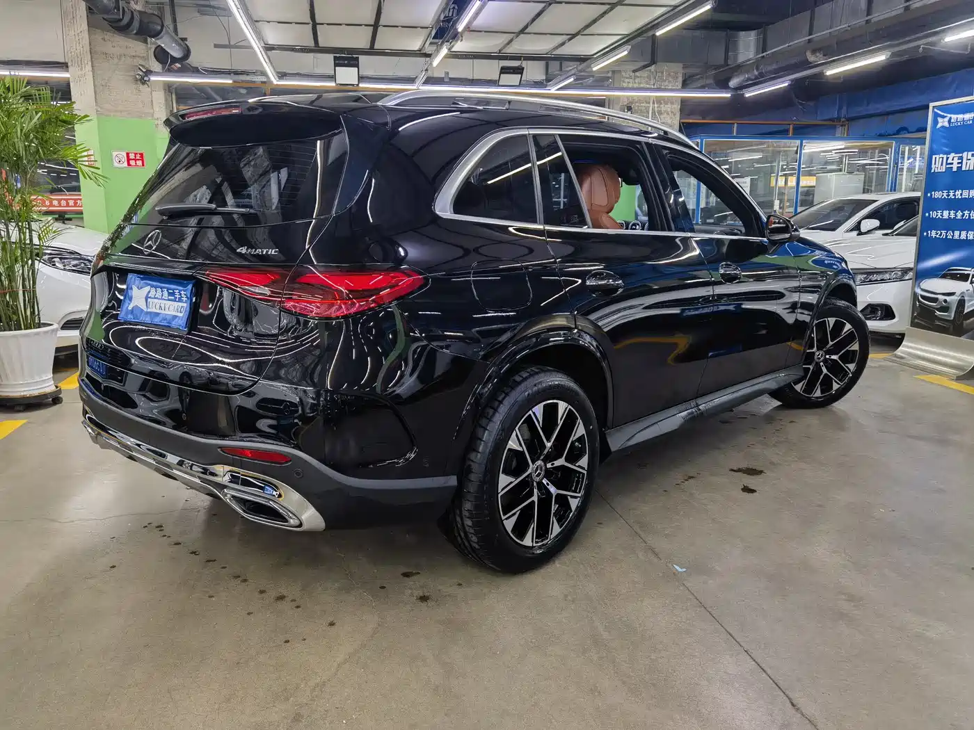 Mercedes-Benz GLC 2024 GLC 260 L 4MATIC Luxury 5-seater фото 4