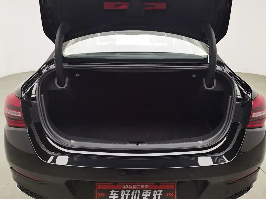 Hongqi H5, миниатюра 16