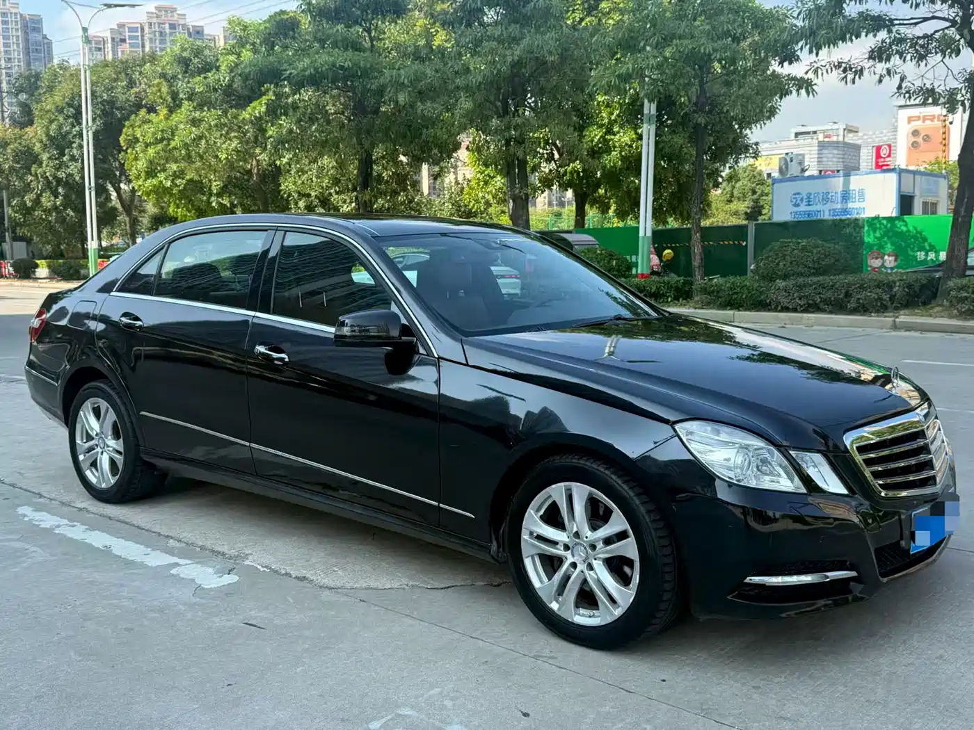 Mercedes-Benz E-Class 2012 E 300 L Elegance Model фото 3