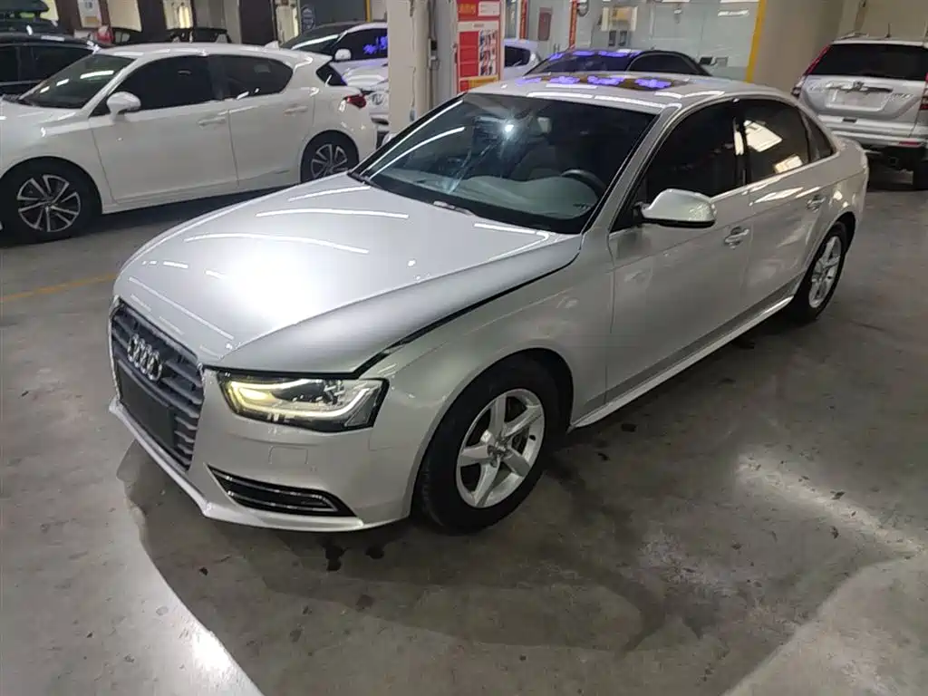 Audi A4L 2015 35 TFSI Auto Standard фото 2