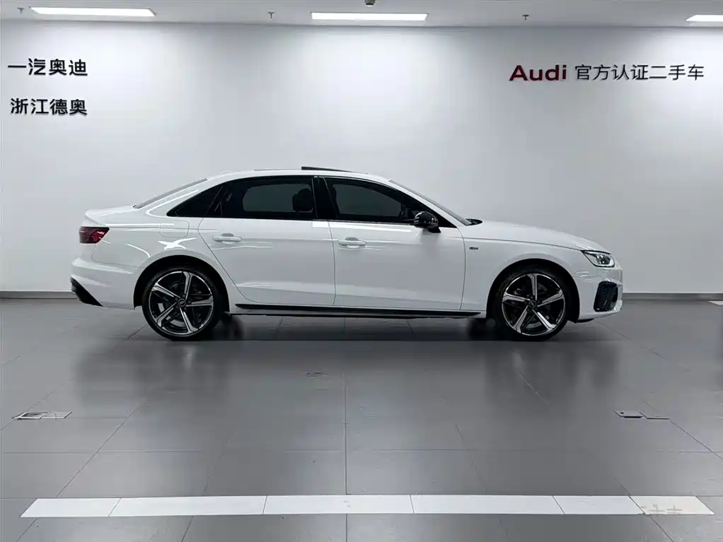Audi A4L 2024 40 TFSI Luxury Dynamic фото 3