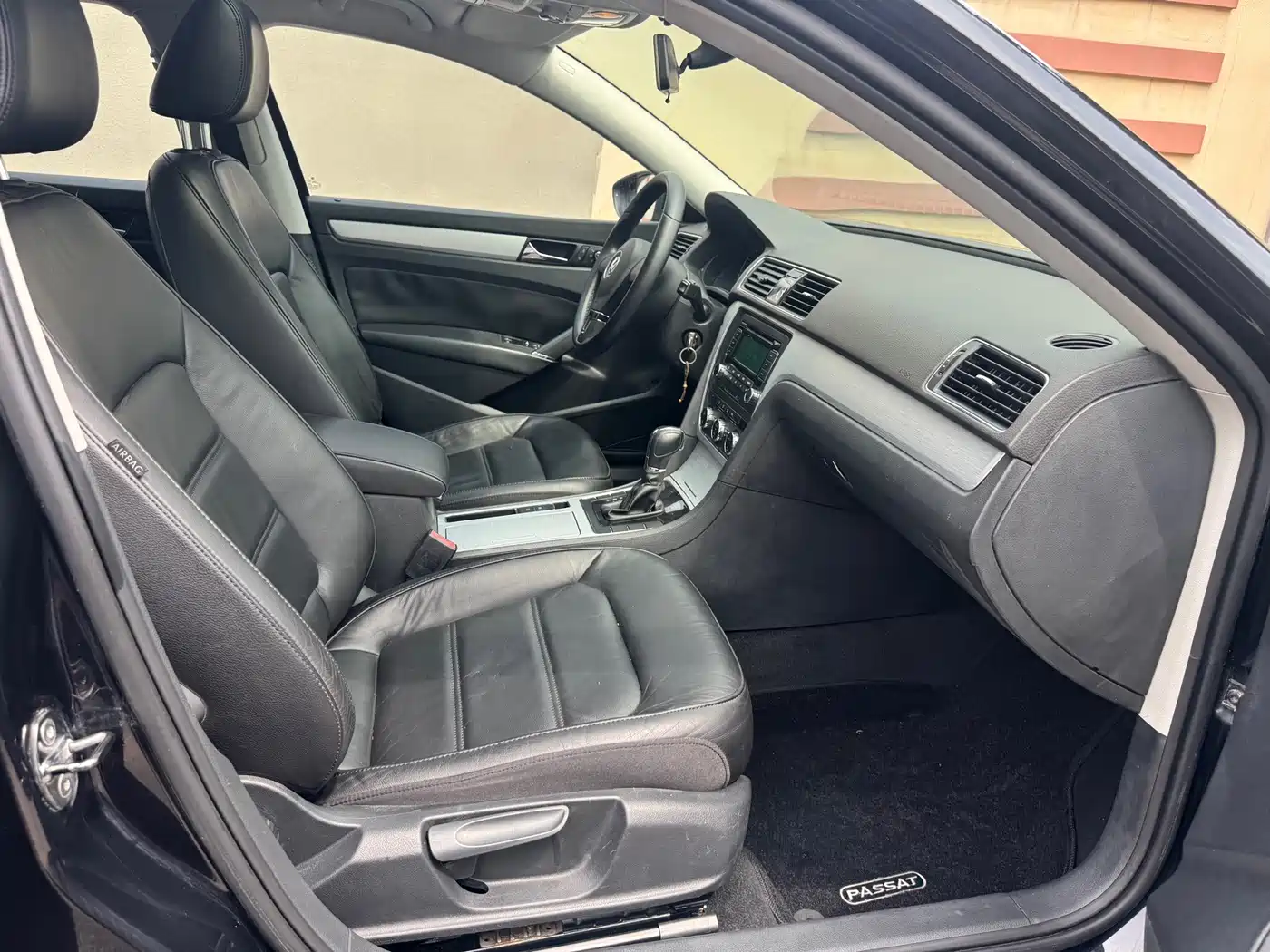 Volkswagen Passat 2012 2011 1.8TSI Automatic Premium Edition