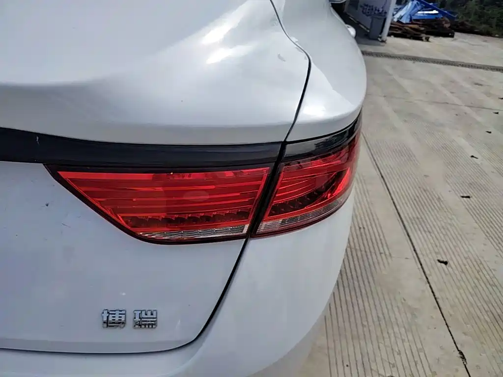 Geely Borui 2021 2021 1.8T Pilot Edition+