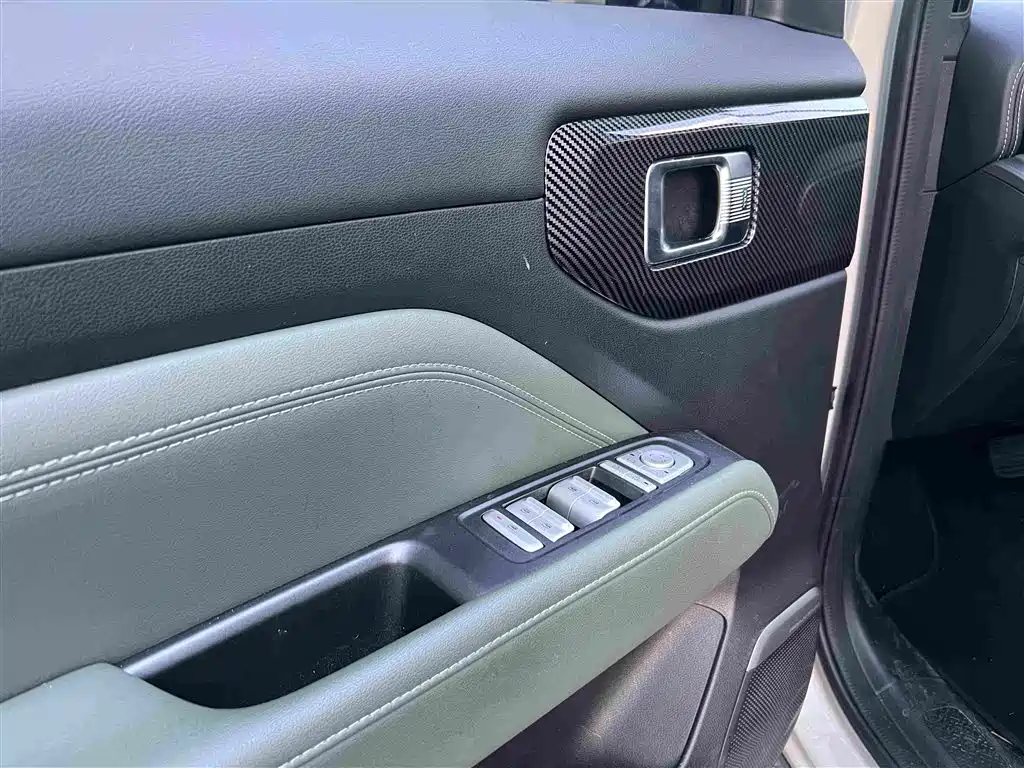 Baojun Yueye Plus 2025 2025 Model Premium 5-Seat