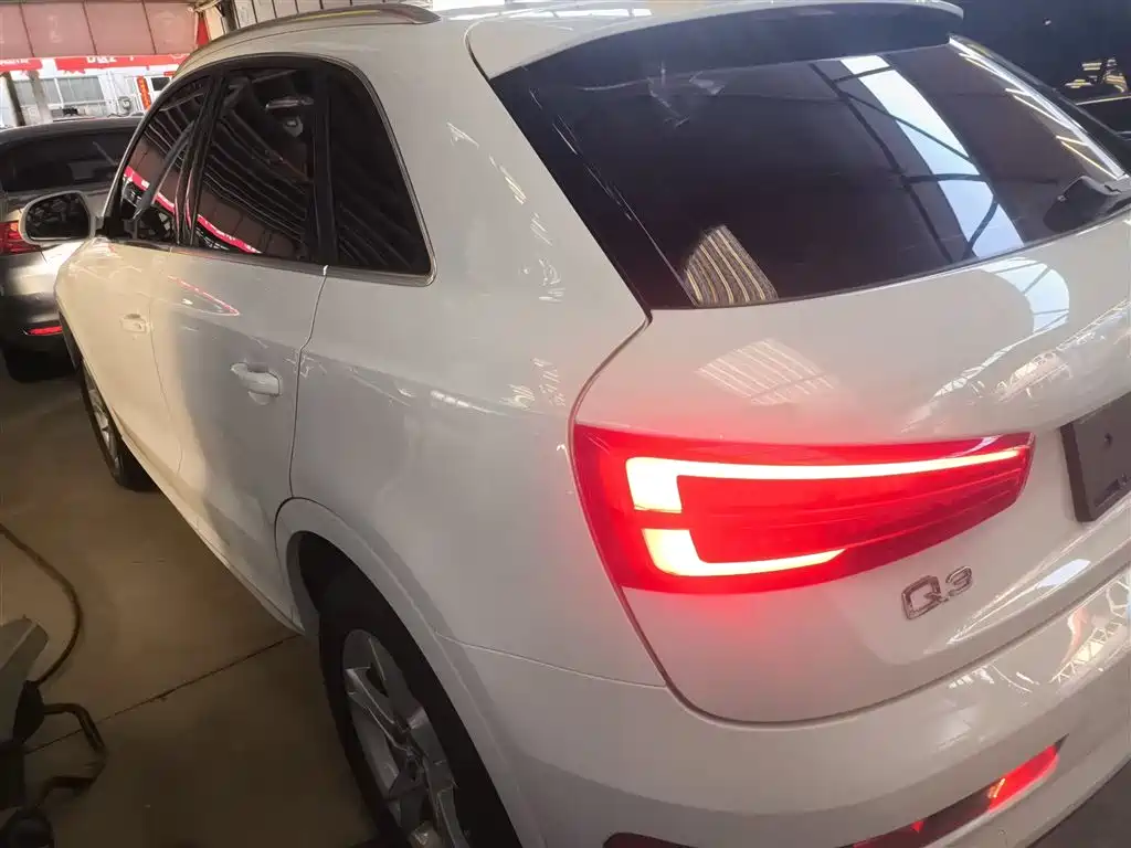 Audi Q3 2018 30th Anniversary Edition 30 TFSI Fashion фото 5