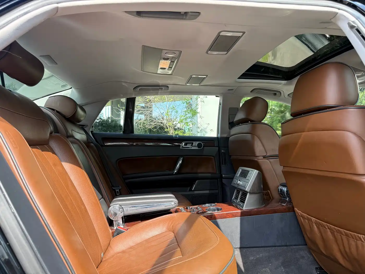 Volkswagen Phaeton 2010 2011 3.6L V6 4-seat Long Wheelbase Individual