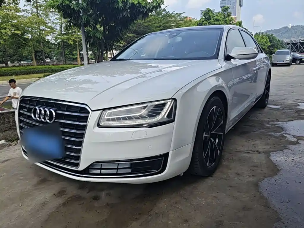 Photo 1 - Audi A8