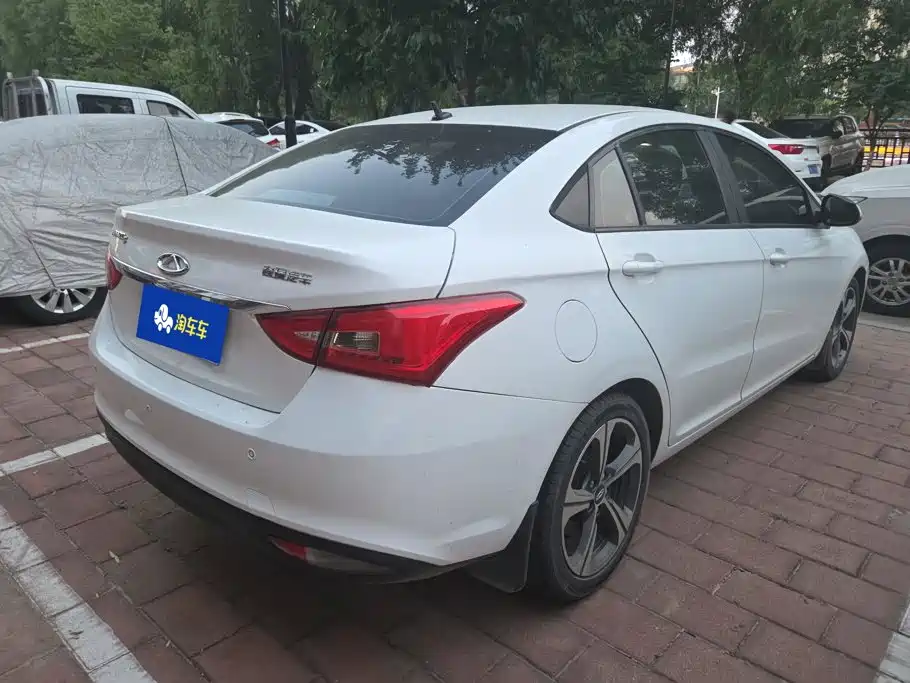 Фото 3 - Chery Arrizo 5