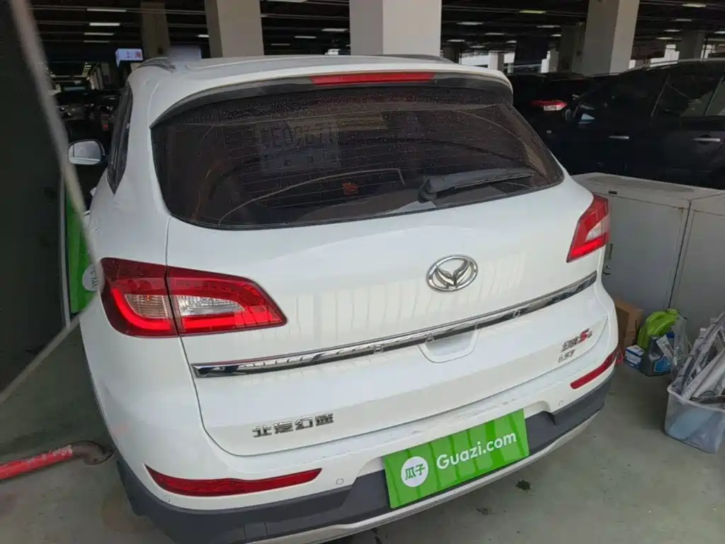 BAIC Huansu S6 2016 2017 1.5T CVT Delight