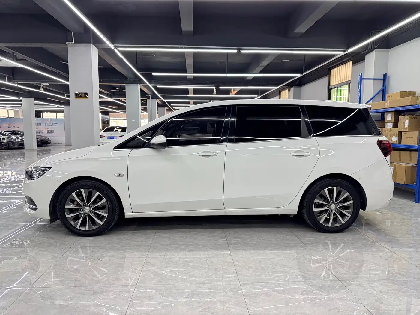 Buick GL6 2018 2018 18T 6-Seater Premium