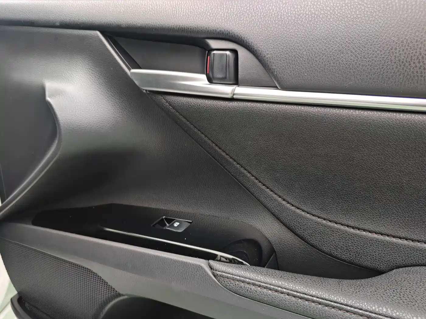 Toyota Camry 2019 2.5G Luxury Edition China VI фото 15