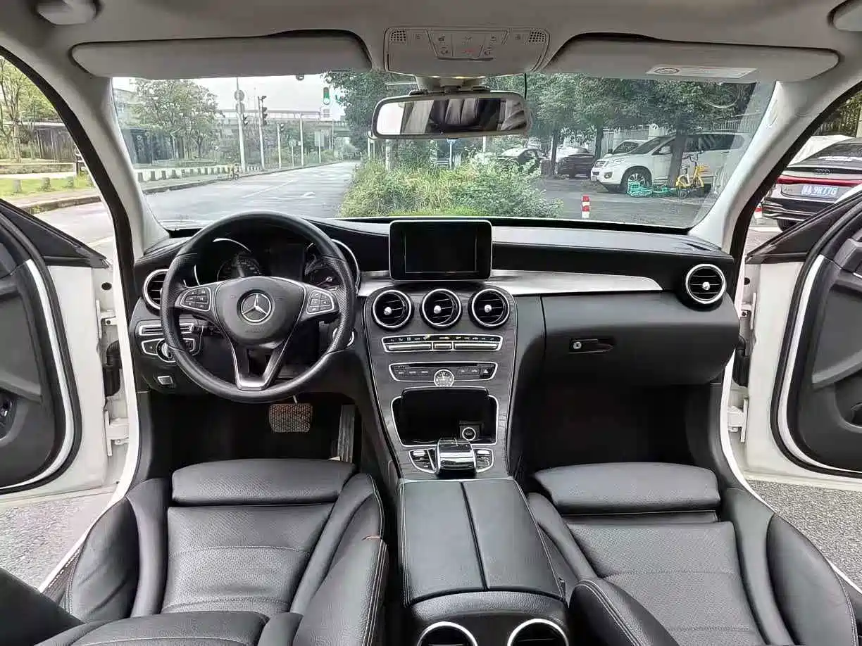 Mercedes-Benz C-Class 2016 2016 C 200 L Sport