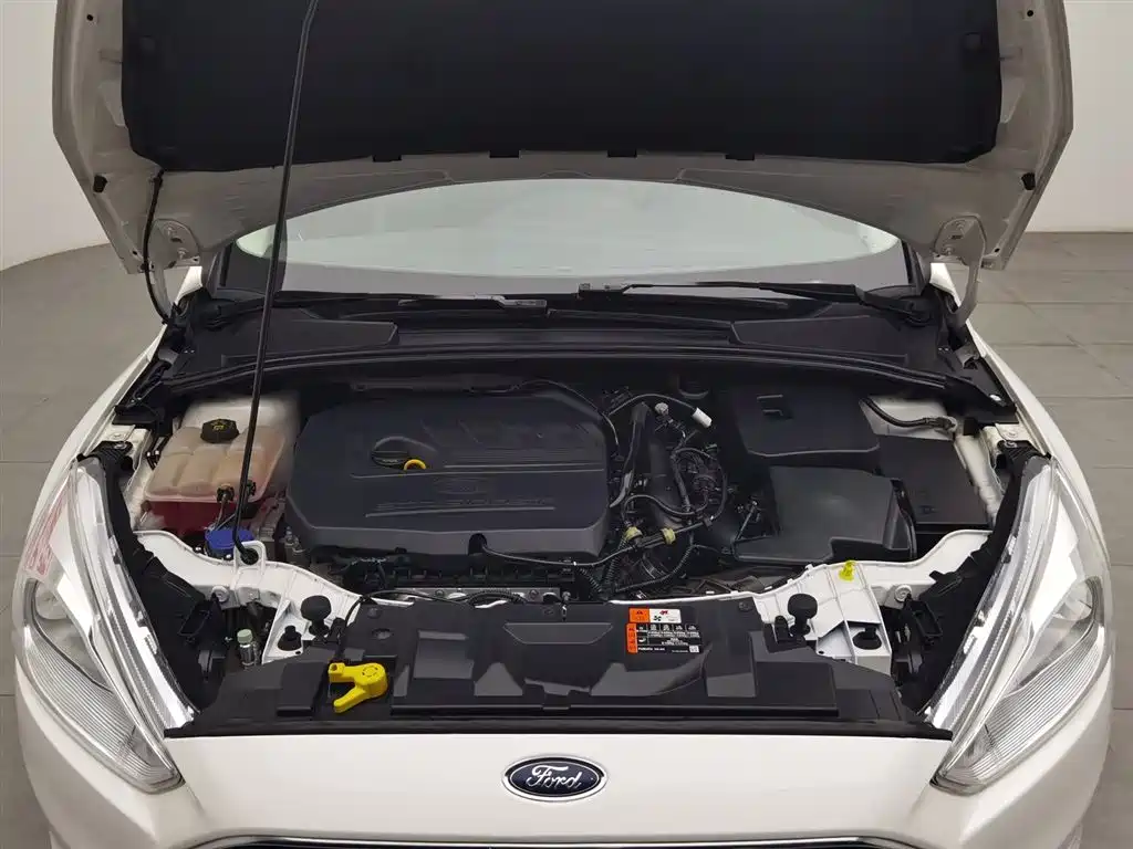 Фото 6 - Ford Focus