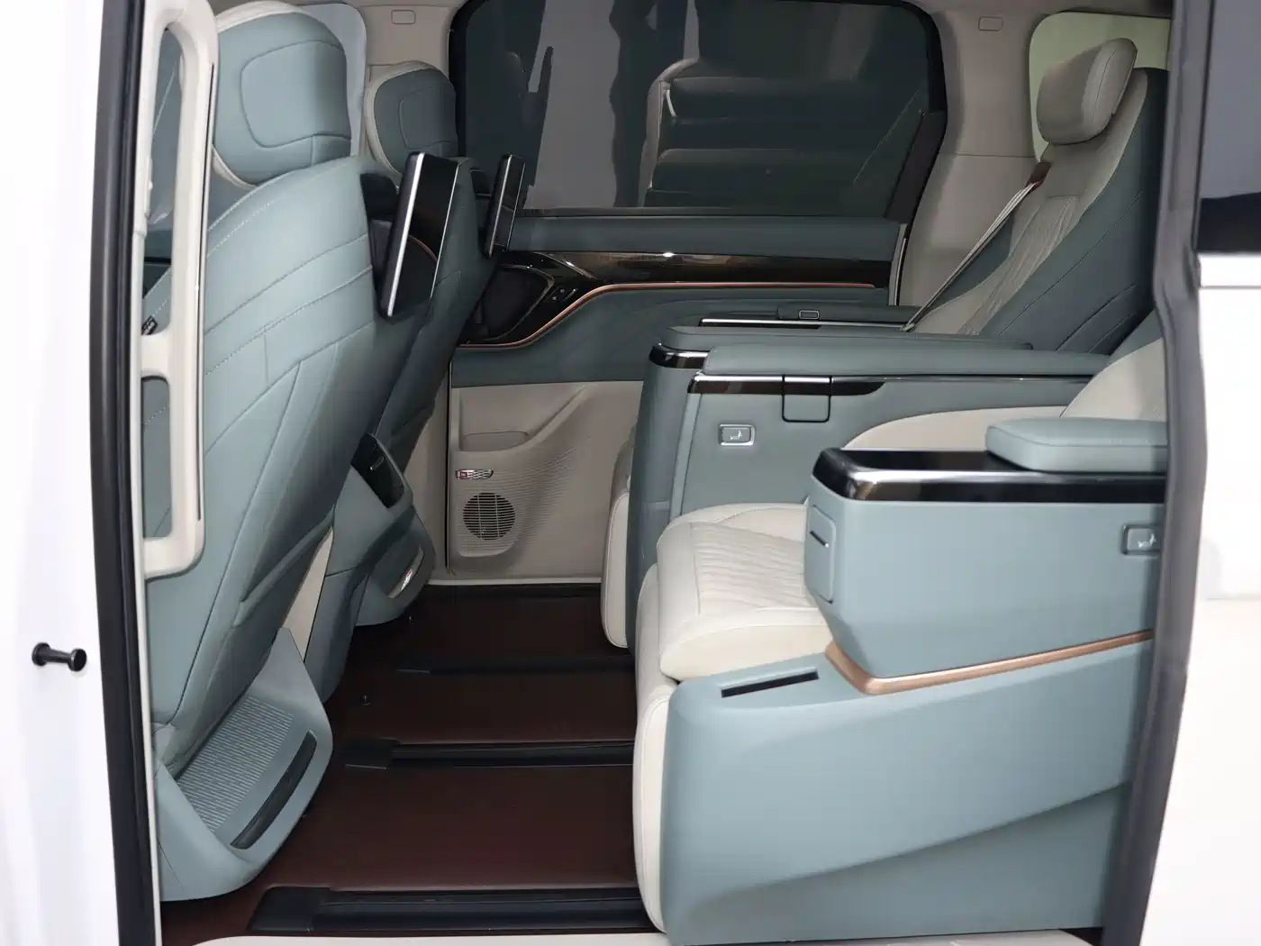 SAIC Maxus Maxus G90 2022 2022 2.0T Interstellar 7-seater