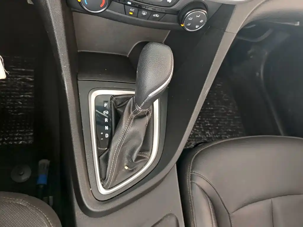 Фото 14 - Buick Excelle