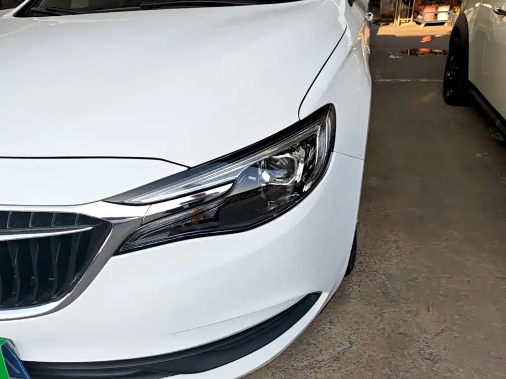 Фото 24 - Buick Excelle