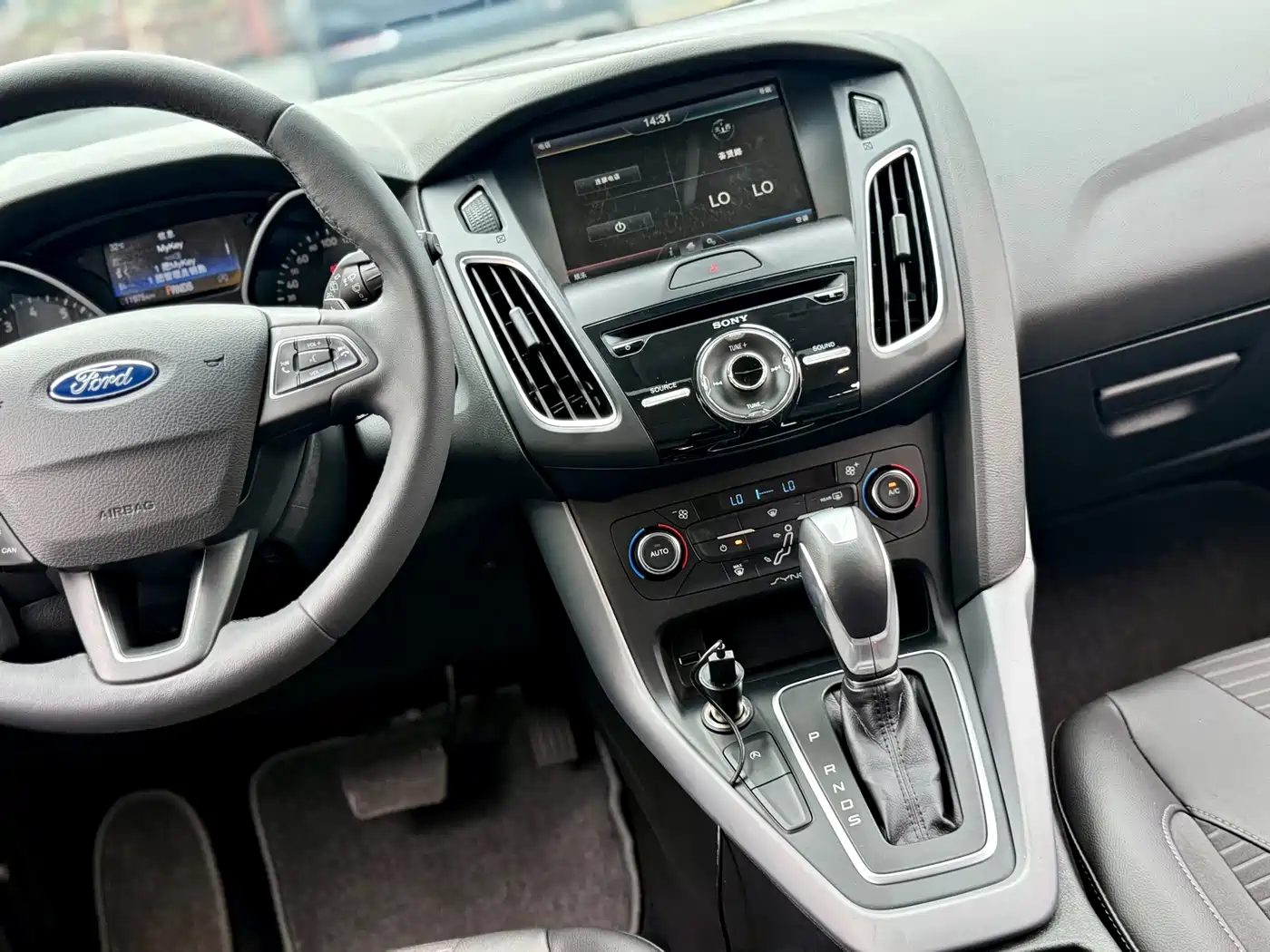 Photo 16 - Ford Focus