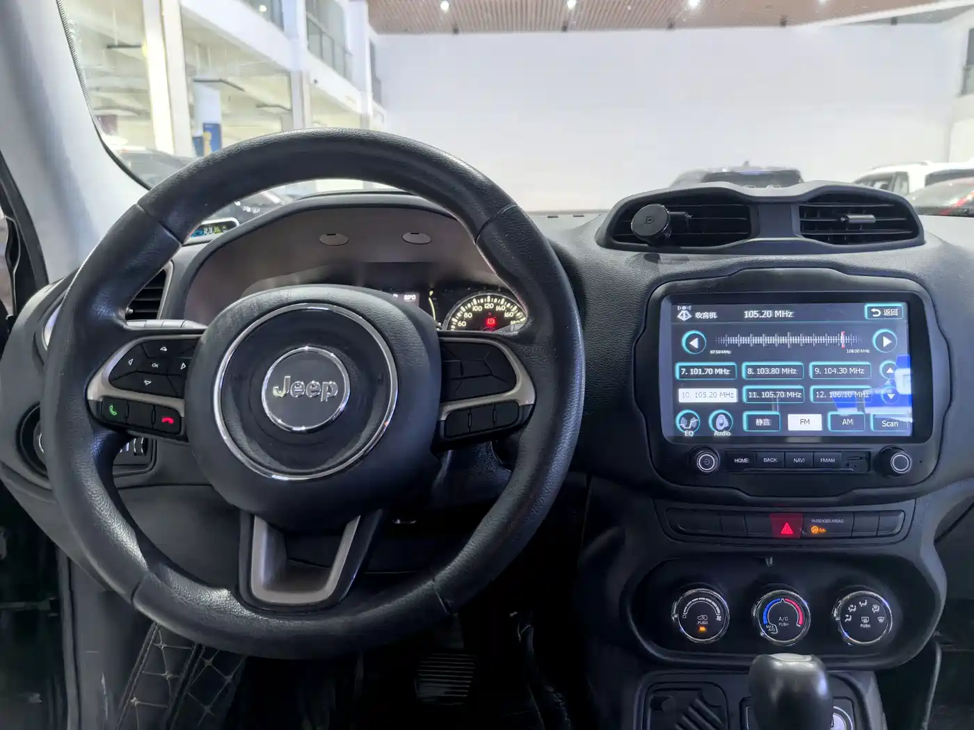 Jeep Renegade 2017 2017 180T Automatic Kinetic Edition+