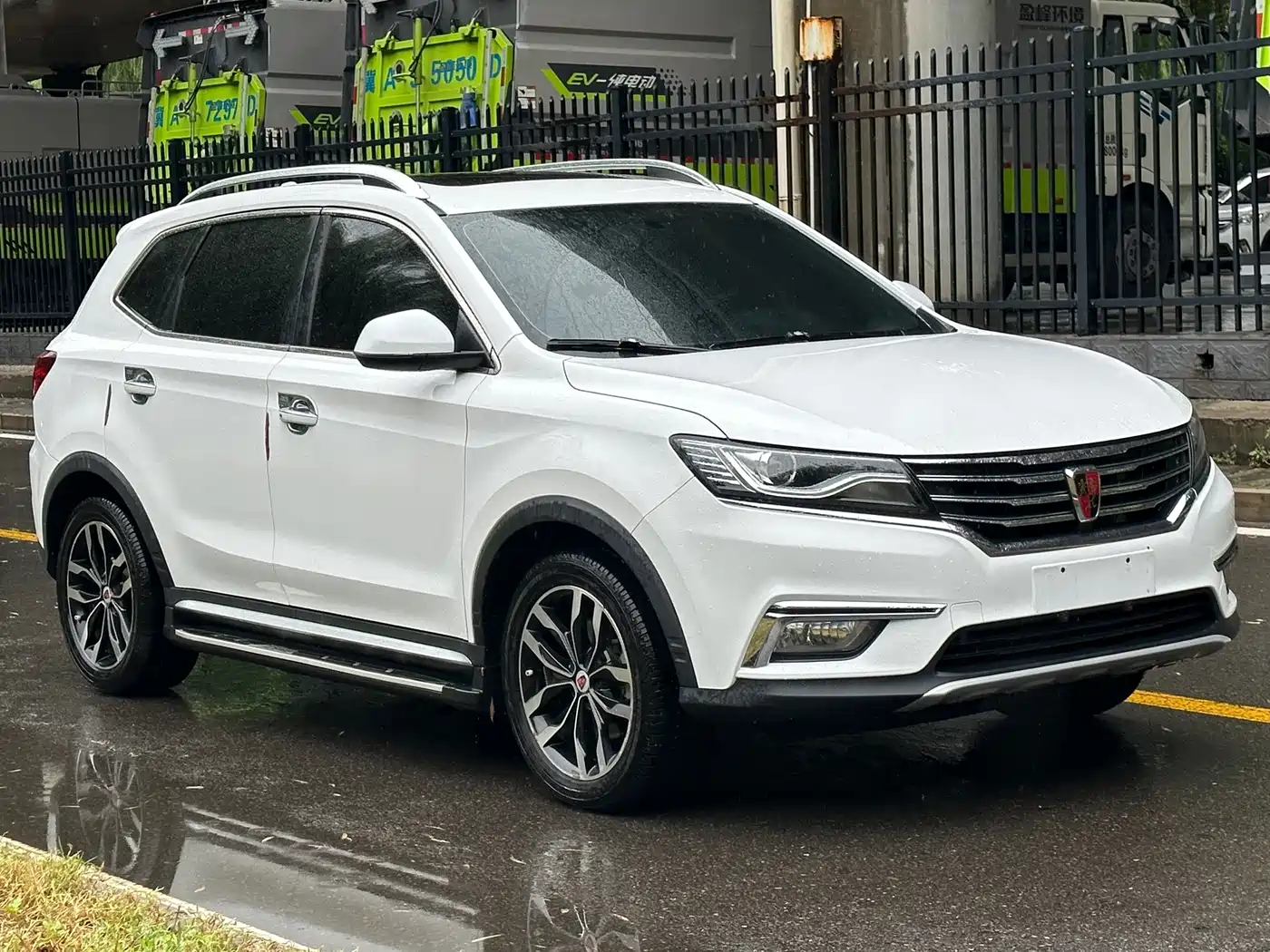 Roewe RX5 2016 2016 20T 2WD Automatic Internet Smart Edition