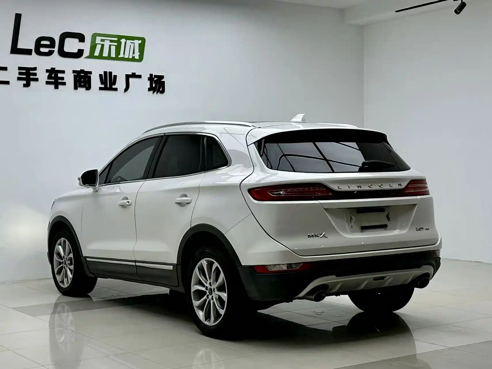 Photo 16 - Lincoln MKC