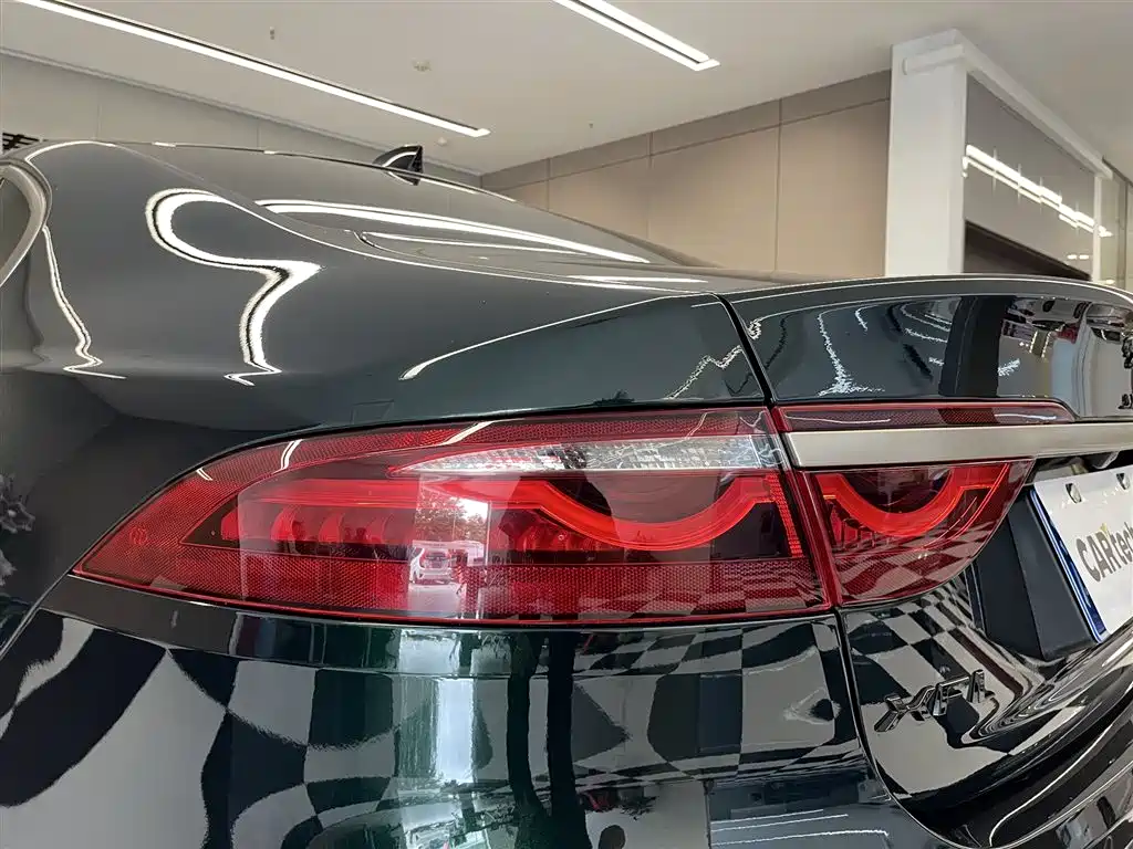 JAGUAR XFL