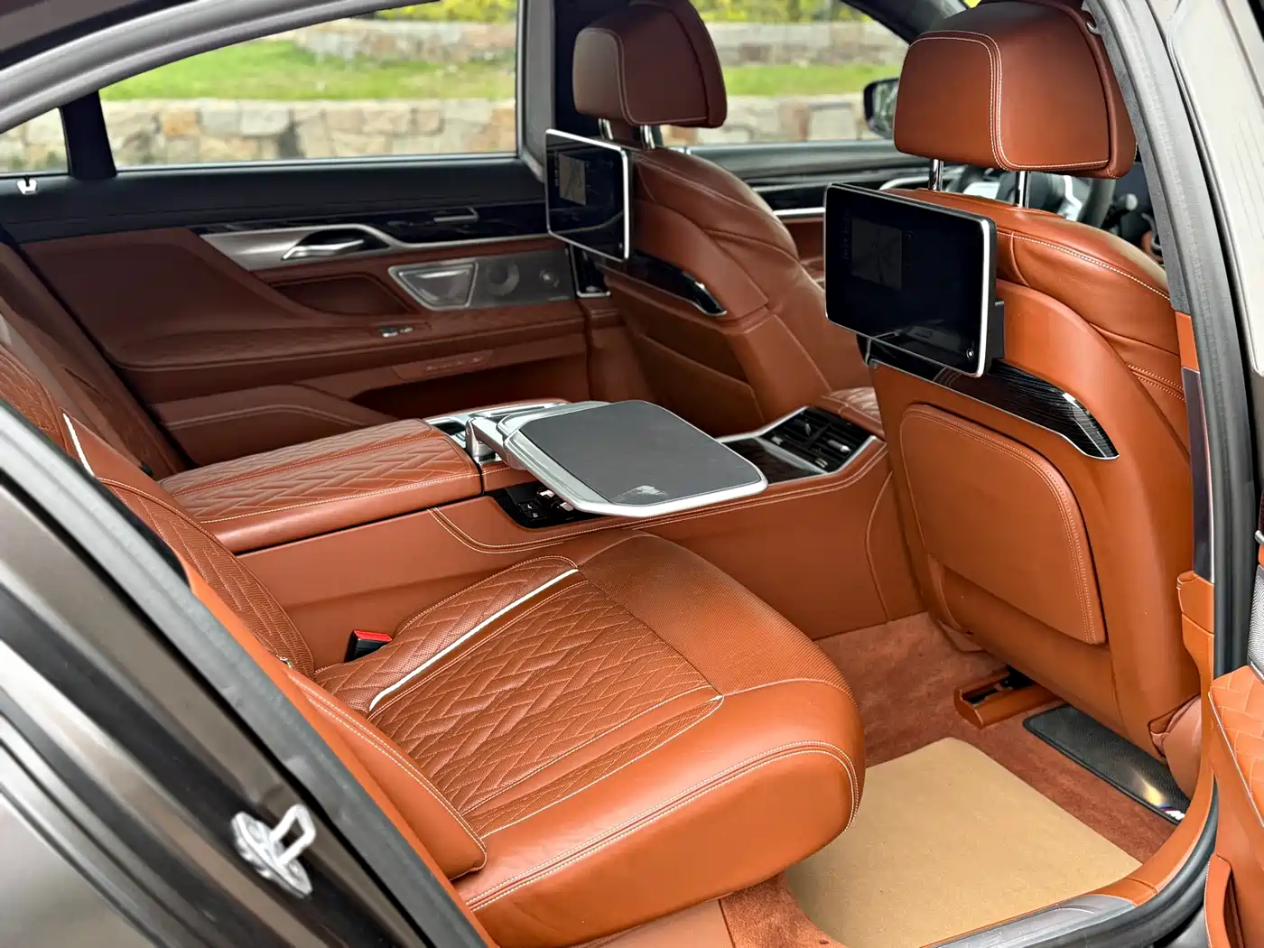 BMW 7 Series 2019 M760Li xDrive V12 Sport Package фото 14